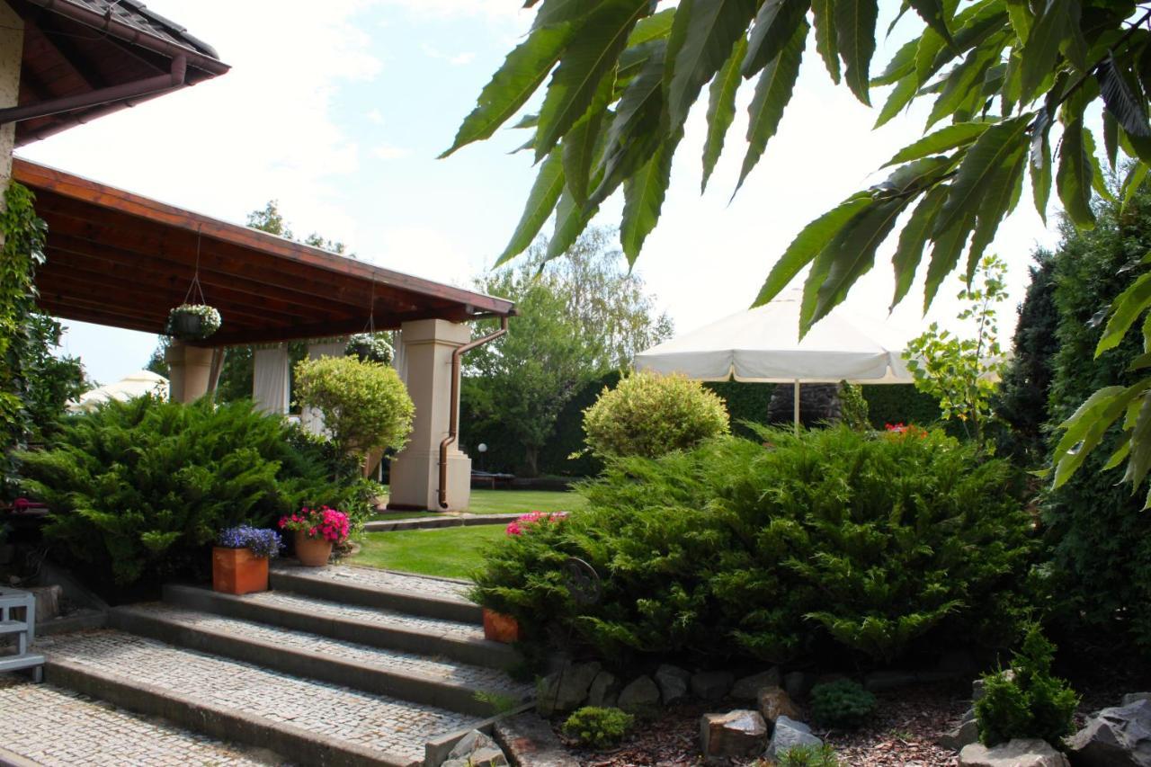 Dworek Szonowice Exterior foto